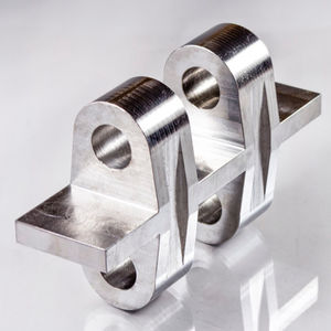 Servicio de Fabricación de Soportes Personalizados de Alta Calidad, Mecanizado CNC en Acero Inoxidable y Latón, con Acabado Plateado - Product Image 6