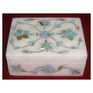 Caja de Regalo Personalizada de Mármol Blanco Puro con Forma Rectangular de Nácar Verde Puro Hecho a Mano - Product Image 1