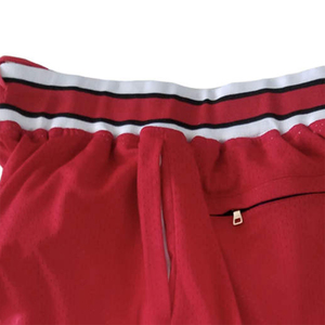 กางเกงขาสั้นบาสเก็ตบอลย้อนยุคสีแดงแบบปรับแต่งได้สำหรับผู้ใหญ่ลายปักสไตล์ลำลองสไตล์ปากีสถานขายส่ง - Product Image 2