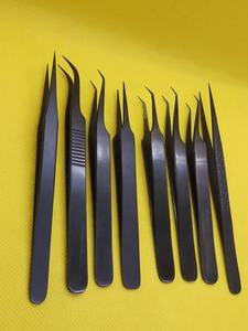 Lot de 8 pinces d'extension de cils noir mat Obexa Matériau en acier inoxydable de belle couleur avec bouts arrondis - Product Image 5