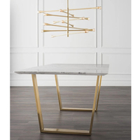 Meubles de luxe, dernière collection, table à manger en marbre blanc naturel Banswara avec pieds dorés, table à manger pour restaurant et café