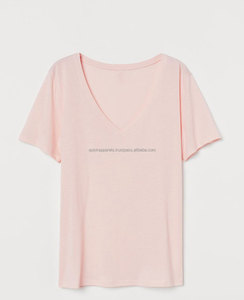 T-shirt graphique personnalisé en polyester pour femme, coupe décontractée, impression sérigraphique avec logo personnalisé du fabricant - Product Image 5