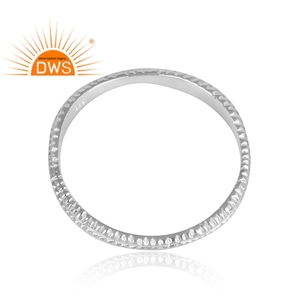 Anillo de Plata de Ley 925 con Diseño Martillado, Joyería de Plata Lisa, Proveedor de Fabricación, Colección Clásica - Product Image 4