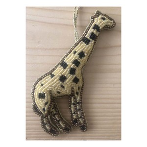 Adornos Colgantes con Forma de Animales con Cuentas y Zari - Product Image 1
