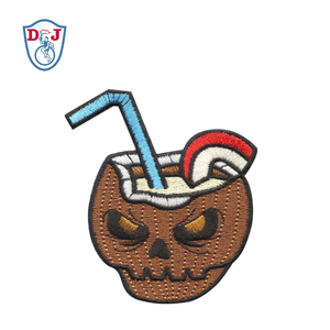 Parches bordados de calaveras, parches termoadhesivos, parches bordados de bebida de coco para Halloween - Product Image 1