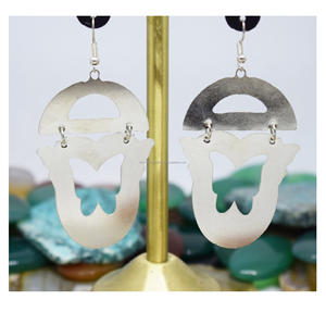 Pendientes de fiesta en la playa de invierno chino 2026, joyería de oro, pendientes redondos de Navidad, pendientes redondos rojos con cuentas nativas, joyería - Product Image 3