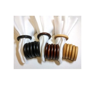 Porte-serviettes décoratif, artisanal, ensemble d'anneaux et serviettes de Table en bois, pour pièces de couleur personnalisées - Product Image 1