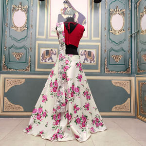 Designer indien exclusif Lehenga Choli avec chemisier fête porter mariage dernier style Bollywood lehenga choli avec dupatta alphanumero - Product Image 6