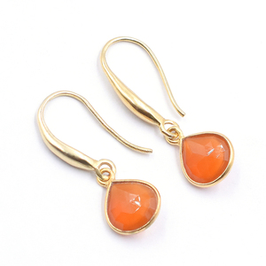 Boucles d'oreilles en argent 925 agate rouge 24-26mm en forme de coeur avec fil d'oreille plaqué or et argent - Product Image 2