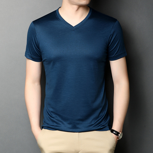 เสื้อยืดแขนสั้นคอวีสีล้วนสำหรับผู้ชาย,ทรงสลิมฟิต - Product Image 6