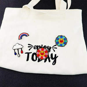 เข็มกลัดรูปเมฆสายรุ้งขนาดเล็ก งานปักมือจากผ้าไหมอินเดีย ลายการ์ตูน - Product Image 5