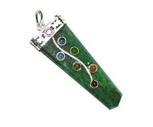 Vente en ligne d'aventurine verte sculptée Fleur Chakra Pendentifs Pierre précieuse Aged Bijoux Agena - Product Image 1