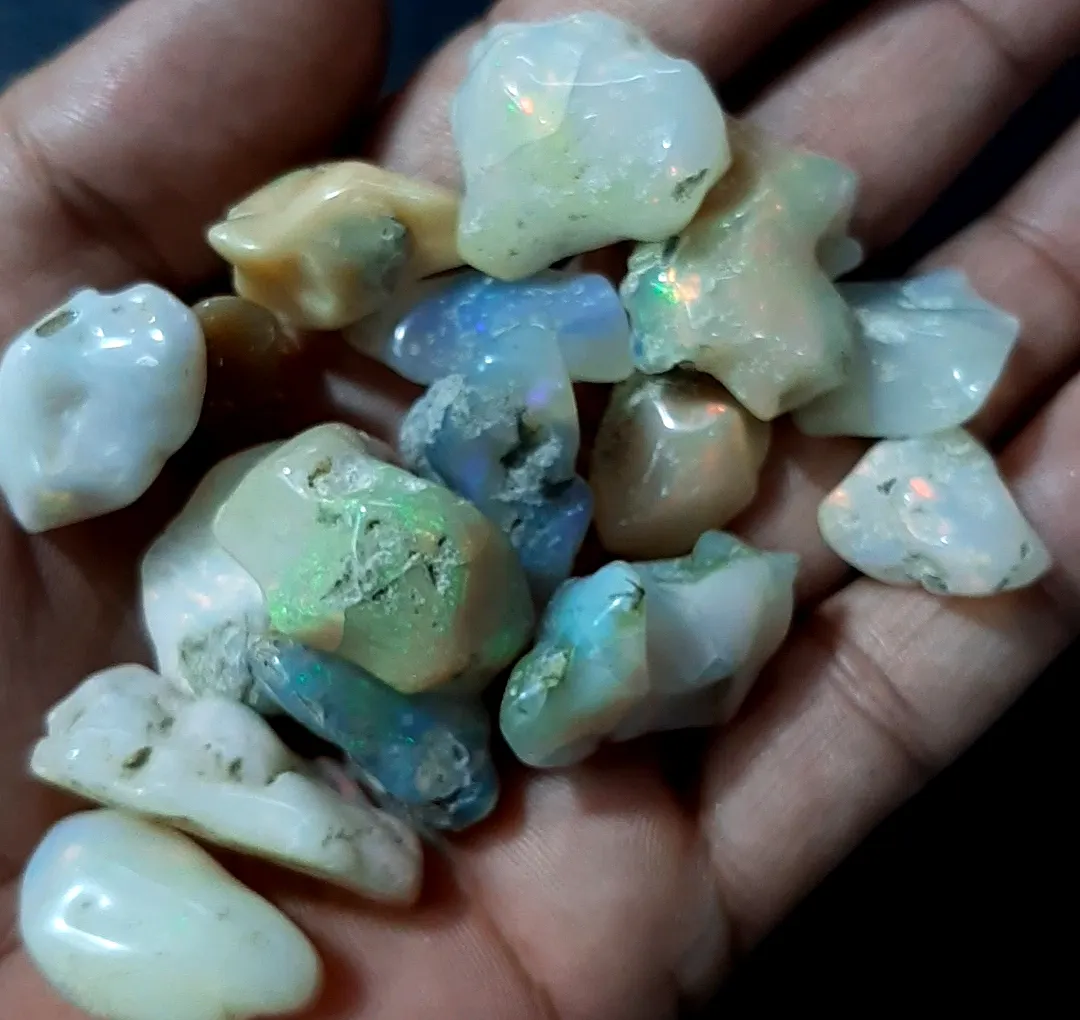 Hall Sale Ethiopian Opal Raw Gemstone Unshaped Gems Jewelry Making lowest price rough Gemstone for women in size 20-25mm