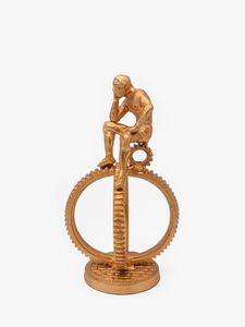 Nouveau design Accessoires de maison Sculpture d'homme pensant avec finition dorée pour le fabricant et l'exportateur de décoration intérieure - Product Image 3