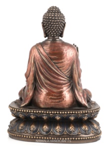 Nirmala Handicrafts - Estatua de Buda de Resina de Poliéster con Acabado en Bronce/Cobre, Buda Sentado Hecho a Mano, Decoración Religiosa para el Hogar - Product Image 3