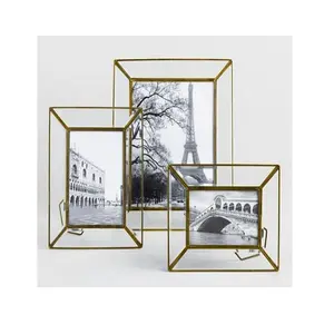 顶级质量不同尺寸金属和玻璃相框套装3个定制形状金色金属相框