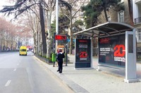 Panneau publicitaire personnalisé Parya 2022, de forme originale, de haute qualité, écologique, moderne, en acier inoxydable, avec éclairage LED, simple face, pour la publicité