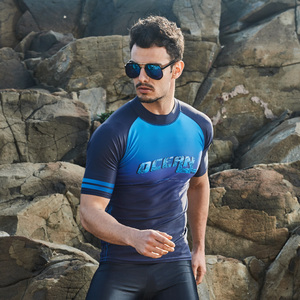 MARIUM เสื้อแรชการ์ดแขนสั้นผู้ชาย สีน้ำเงิน 84% โพลีเอสเตอร์+16% สแปนเด็กซ์ - Product Image 3