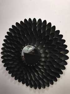 Espejo de pared decorativo con marco de Metal para decoración del hogar, colgante con forma de anillo de belleza grande, antiguo, negro - Product Image 4