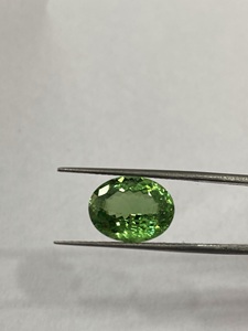 Lupa de grado AAA Limpia Natural Tsavorita Granate Piedra preciosa Color verde - Product Image 5