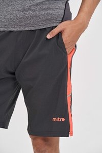 Short de football et maillot de sports d'hiver avec logo personnalisé imprimé - Product Image 4