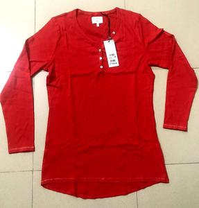 Ropa de marca en exceso de inventario: Camiseta casual de algodón de manga larga con cuello redondo y botones para mujer, stock de Bangladesh - Product Image 1