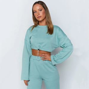 เสื้อฮู้ดครอปท็อปแบบสวมใส่สบาย พิมพ์ลายตามสั่ง ปี 2025 ขายส่งพร้อมโลโก้ตามสั่ง ชุดวอร์ม เสื้อสเวตเชิ้ตผู้หญิงทรงโอเวอร์ไซส์ ชุดเซ็ตสองชิ้น - Product Image 2