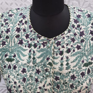 Vestes en tissu imprimé à la main de haute qualité avec manches longues matelassées en coton et poches avant Vestes décontractées chaudes pour femmes pour l'hiver - Product Image 1