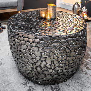 Table basse en fer noir antique - Product Image 1