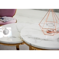 Ensemble de tables basses gigognes modernes en or pour salon, avec plateau en marbre simulé et pieds en acier doré