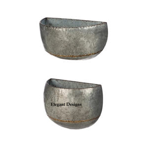 กระถางโลหะติดผนังสไตล์อินเดียทำด้วยมือมีสามกระเป๋าสำหรับตกแต่งสวนแบบติดผนังหรูหรา - Product Image 5