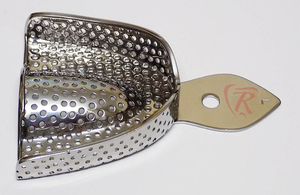 Ensemble de plateaux d'empreintes perforés de meilleure qualité Ensemble dentaire creux en acier inoxydable supérieur/antérieur de toutes tailles Instruments chirurgicaux - Product Image 3