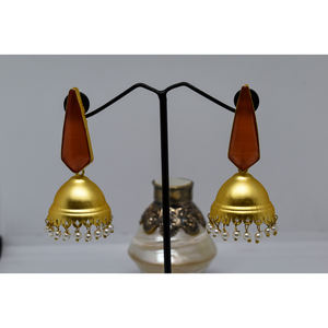 Pendientes de aro jhumka de latón con acabado mate dorado, hechos a mano, de última moda, para niñas y mujeres. - Product Image 4