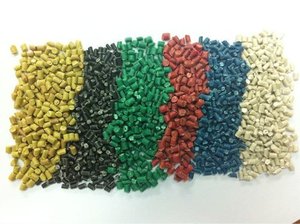 Gránulos de Resina PBT GF30 UL94 V-0, Color Natural Certificado, Virgen, Retardante de Llama, Grado Alimenticio, Precio - Product Image 4