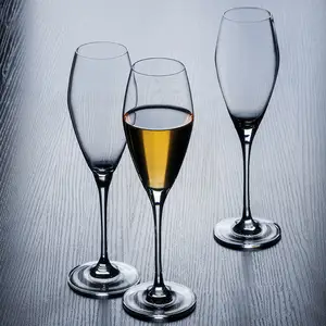 Bestseller Tulip Vormige Crystal Custom Logo Huwelijksgeschenken Glas Champagne Fluiten Groothandel