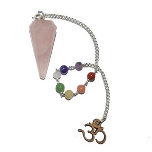 Pendentifs Chakra en Quartz Rose Facetté à 12 Facettes avec Om : Pendentifs Chakra en Quartz Rose Facetté à 12 Facettes avec Om en Vente en Ligne - Product Image 1