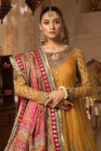 Ensemble de mariée en Georgette de soie avec broderie riche, comprenant Lehenga, Choli, Dupatta et Blouse à motif floral, Prix de gros - Product Image 6