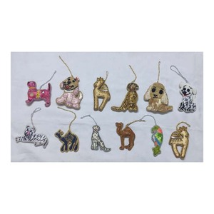 Adorno Colgante Bordado con Mezcla de Zari Personalizado - Product Image 1