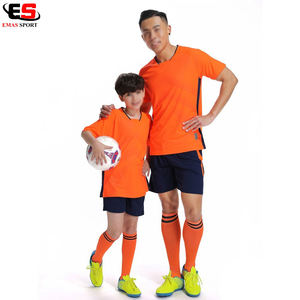 2021 Kits de fútbol Premium Sublimado personalizado Ropa deportiva de alta calidad Conjunto de rendimiento superior - Product Image 3