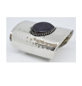 Brazalete de Metal de Diseño Simple y Alta Calidad, 100% Hecho a Mano, Chapado en Oro de Lujo, Diseños de Brazaletes de Latón - Product Image 5