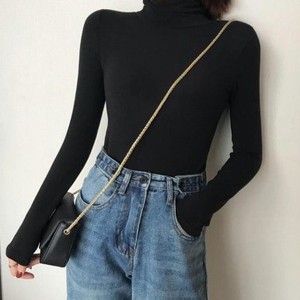 เสื้อยืดผู้หญิงคอสูงแขนยาวสีดำสีขาว - Product Image 6