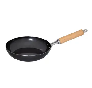 GR-9747 Black iron frying pan made in Japan 22cm