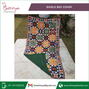 Couvre-lit au design géométrique complexe de style classique de qualité supérieure brodé à la main - Product Image 6