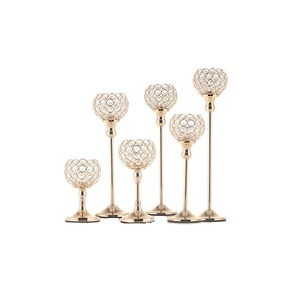 Juego de diferentes tamaños de seis portavelas en metal y portavelas de cristal para accesorios de decoración de boda - Product Image 1