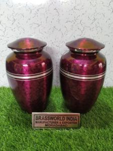 Urne en alliage d'aluminium pour adultes de qualité supérieure par Brassworld Inde Fournitures funéraires en laiton de qualité supérieure - Product Image 2