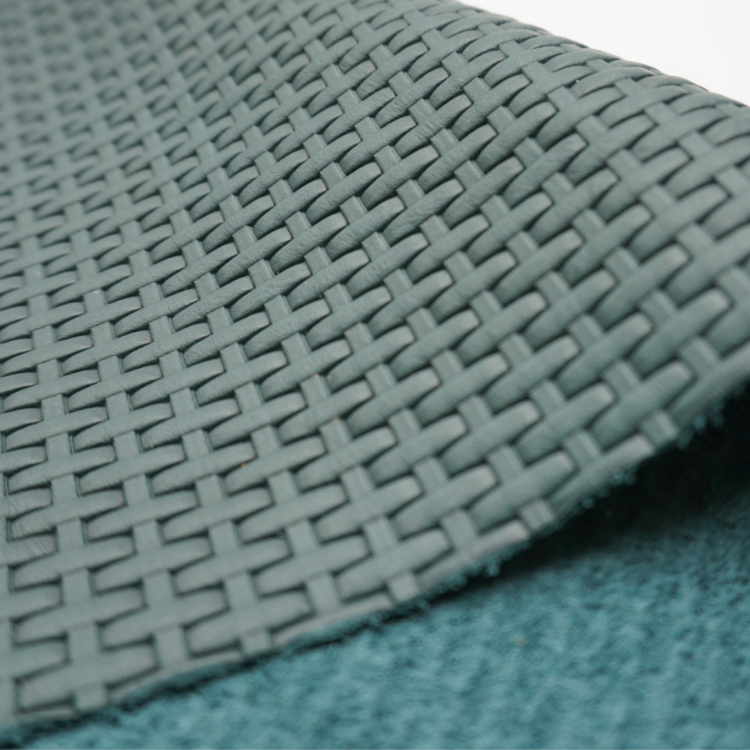 สีเขียว