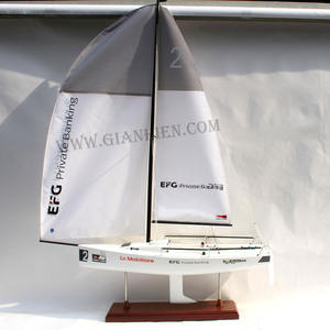 Modelo de Barco de Madera J/70 de Alta Calidad Hecho a Mano en Vietnam para Regalo - Product Image 1