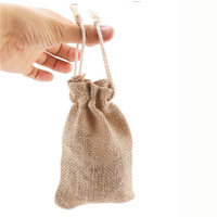 Pochette en coton/lin avec cordon, sac cadeau de Shopping, Style petite toile de Jute, bon marché, Logo personnalisé imprimé de haute qualité, nouveau pliable