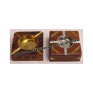 Plateau gris carré en bois de couleur marron avec quatre points, pour café, maison, voiture et jardin - Product Image 1