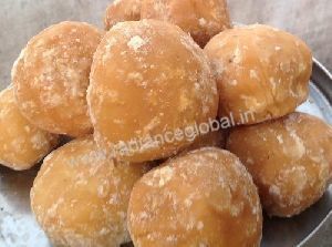 Cubos de Jaggery Frescos - Color Amarillo Marrón, Origen Tamil Nadu, para Uso en Panadería, Certificados ISO, HACCP y APEDA, 7% de Humedad Máxima - Product Image 3